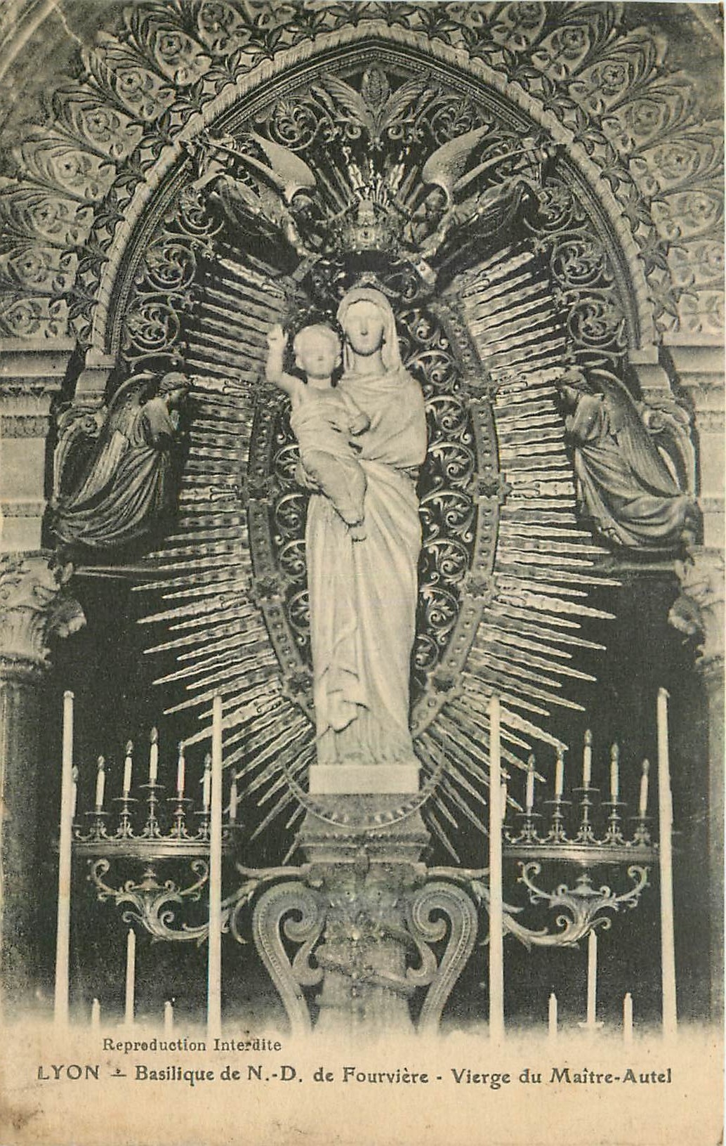 CPA Lyon Basilique de N D de Fourviere Vierge du Maitre Autel 