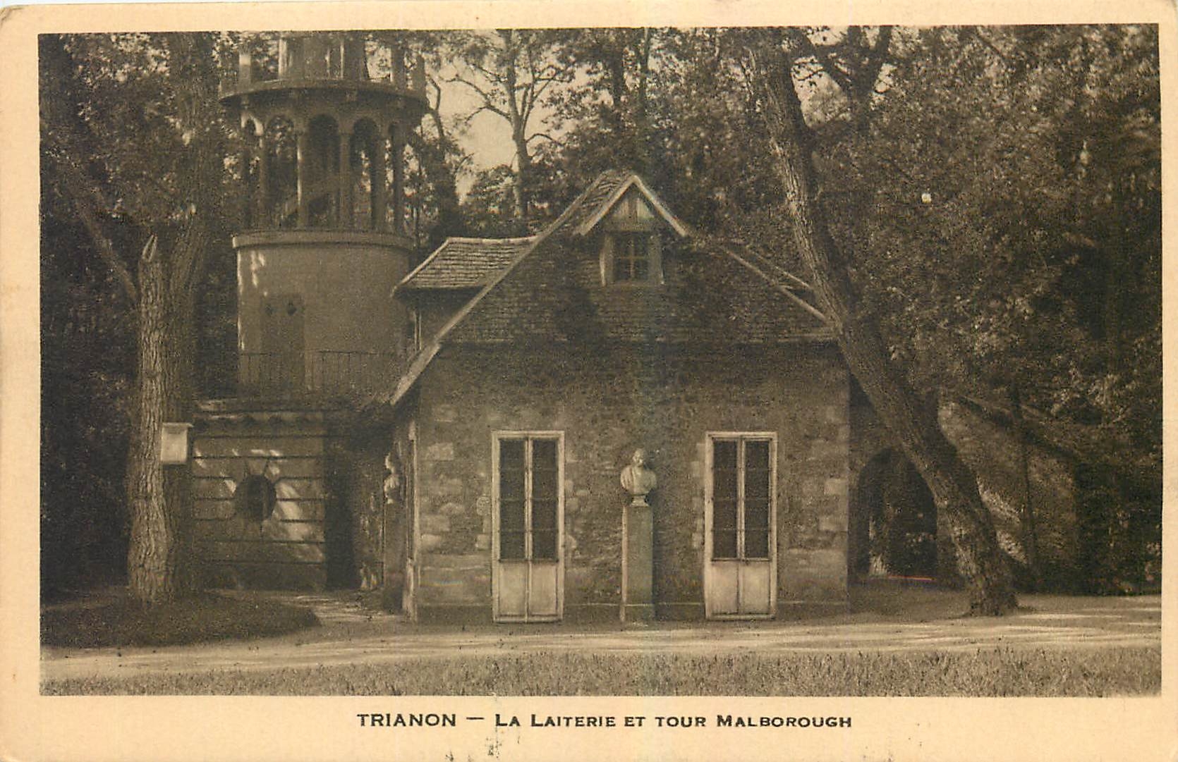 CPA Trianon La Laiterie et tour Malborough Versailles