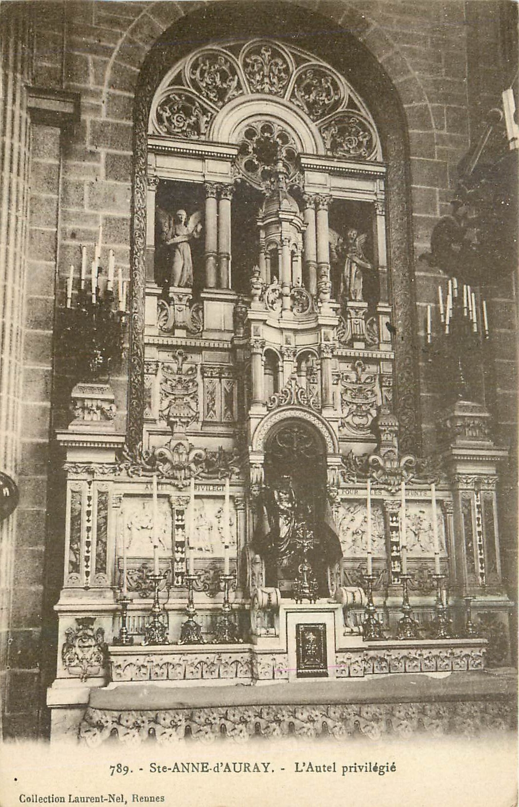 CPA Ste Anne d'Auray L'Autel privilegie 