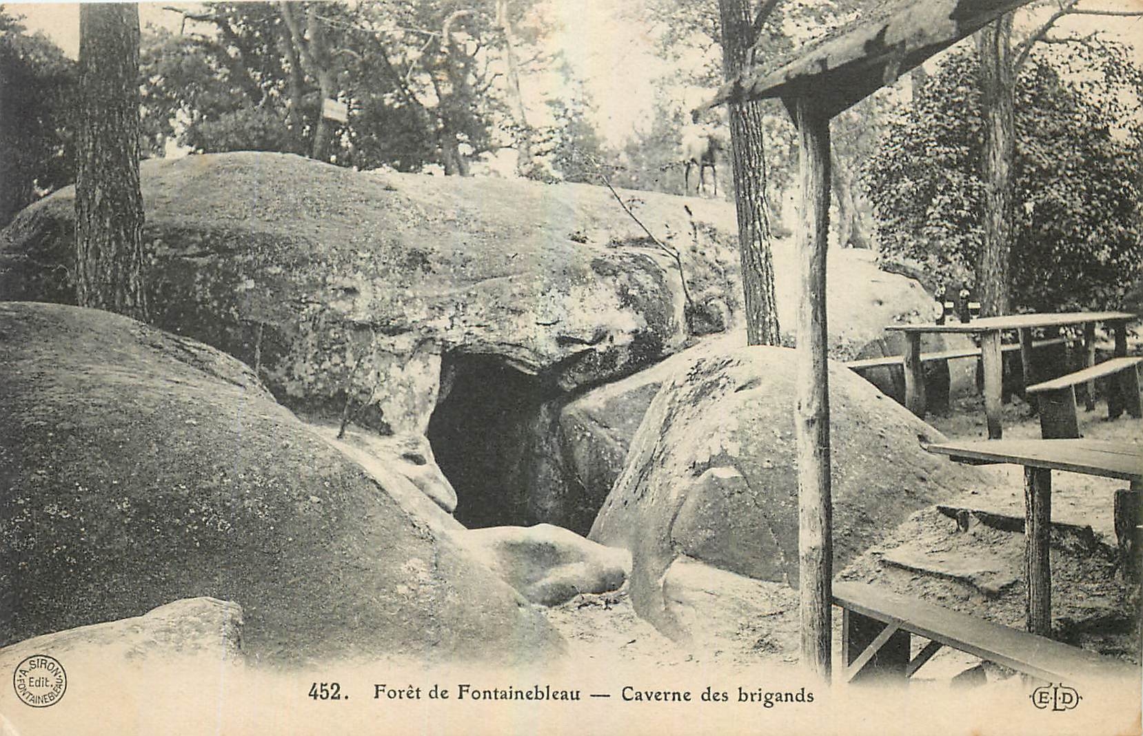 Forêt de Fontainebleau — Caverne des brigands — Siron Édit.