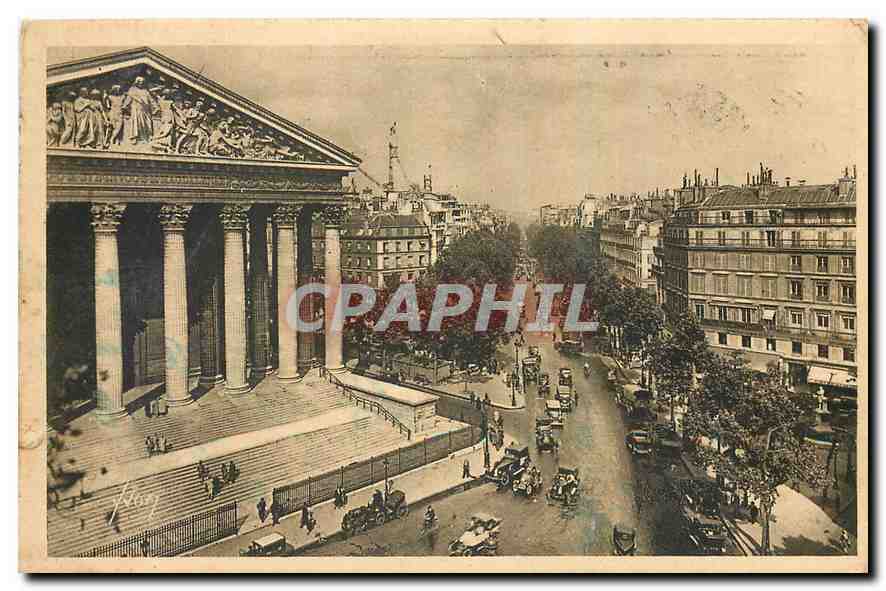 CPA Paris La Madeleine et le Boulevard de la Madeleine 