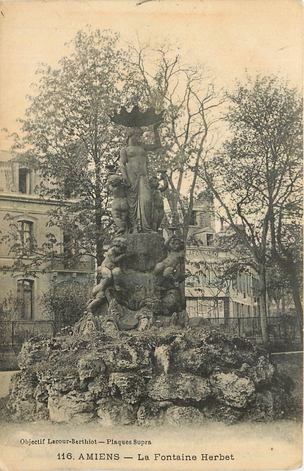 CPA Amiens La Fontaine Herbet 