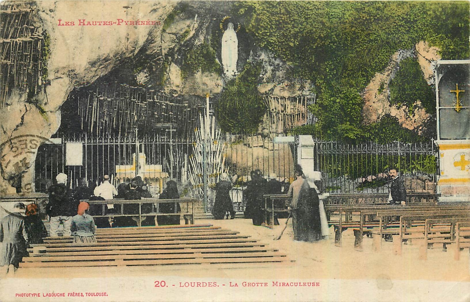 CPA Les Hautes Pyrenees Lourdes La Grotte Miraculeuse 