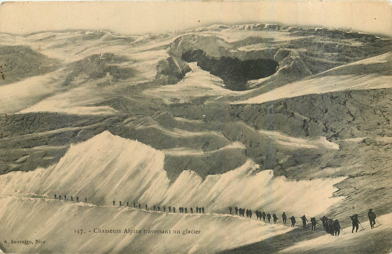CPA Chasseurs alpins traversant un glacier 