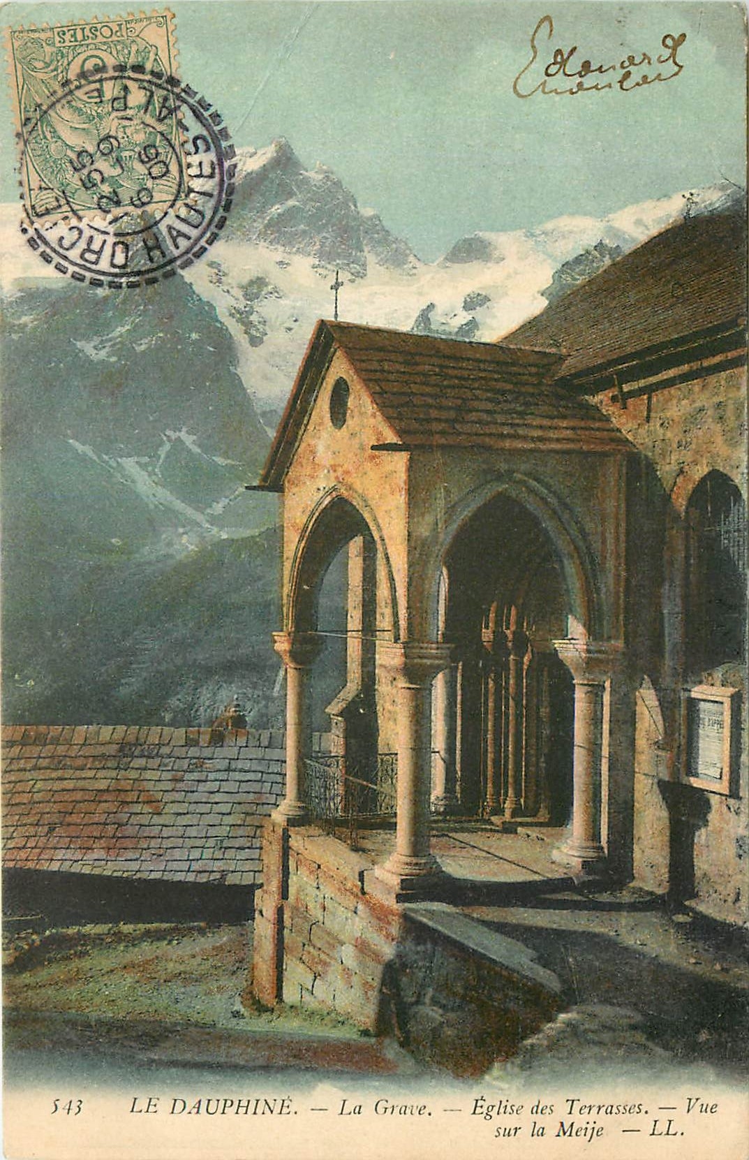 CPA La Dauphine La Grave Eglise des Terasses Vue sur la Meije 