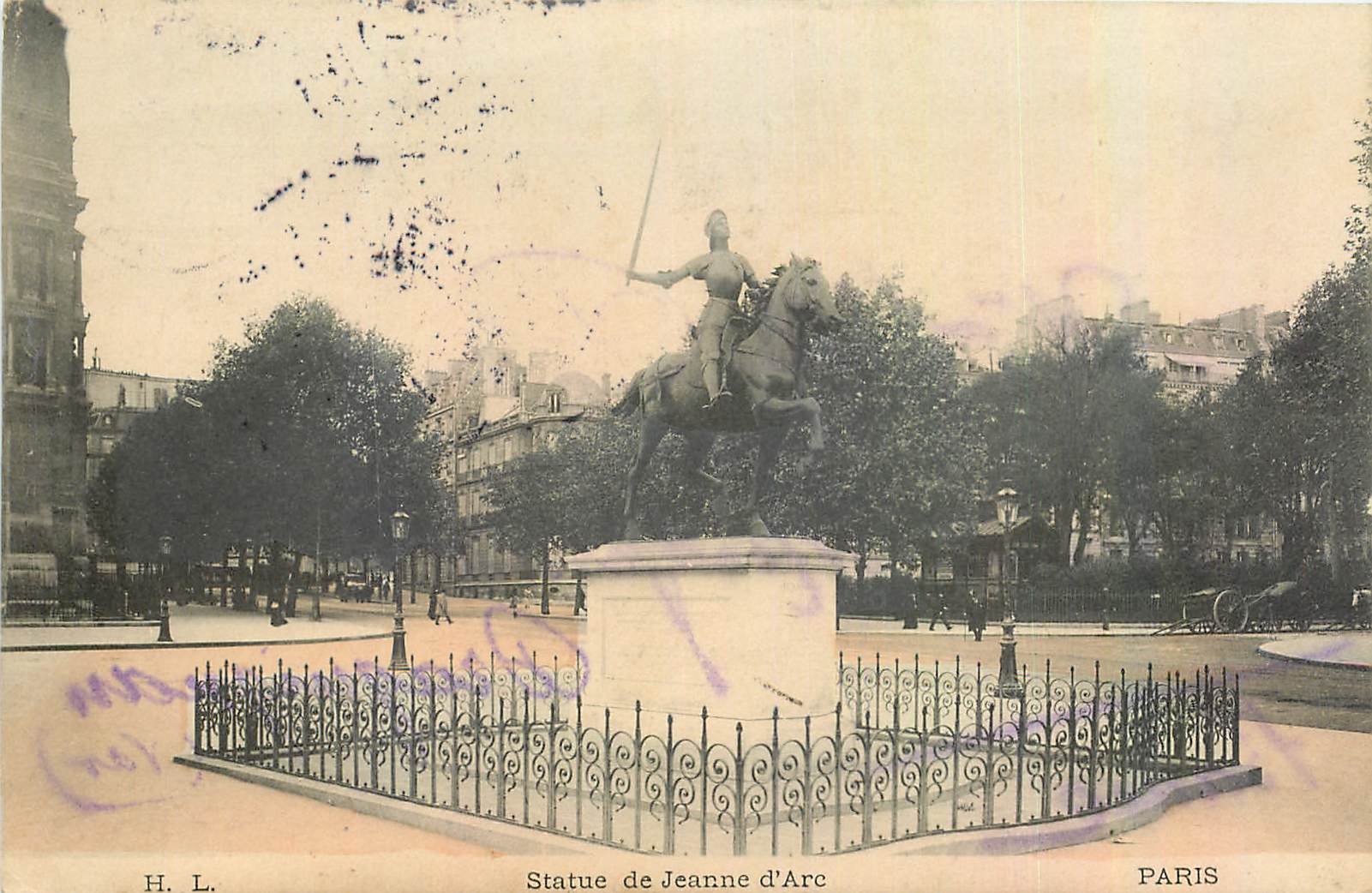 CPA Statue de Jeanne d'Arc Paris 