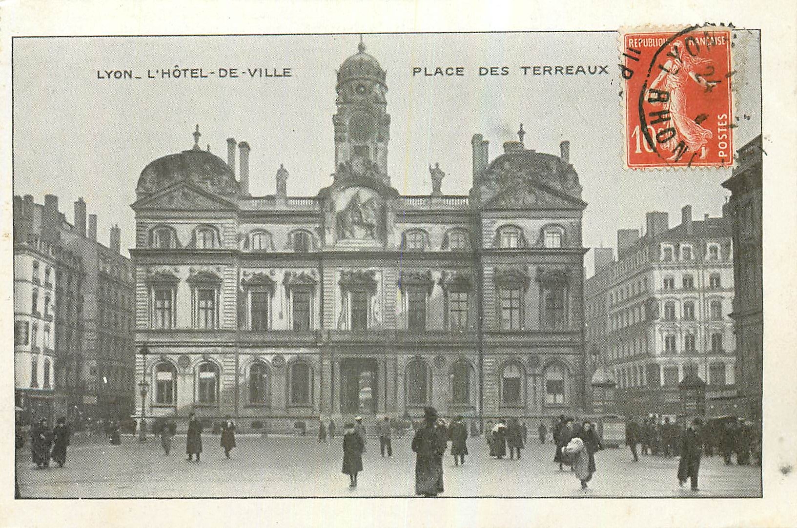 CPA Lyon l'Hotel de Ville Place des Terreaux 
