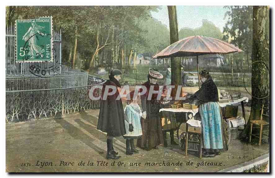 CPA Lyon Parc de la Tete d'Or une marchande de gateaux 
