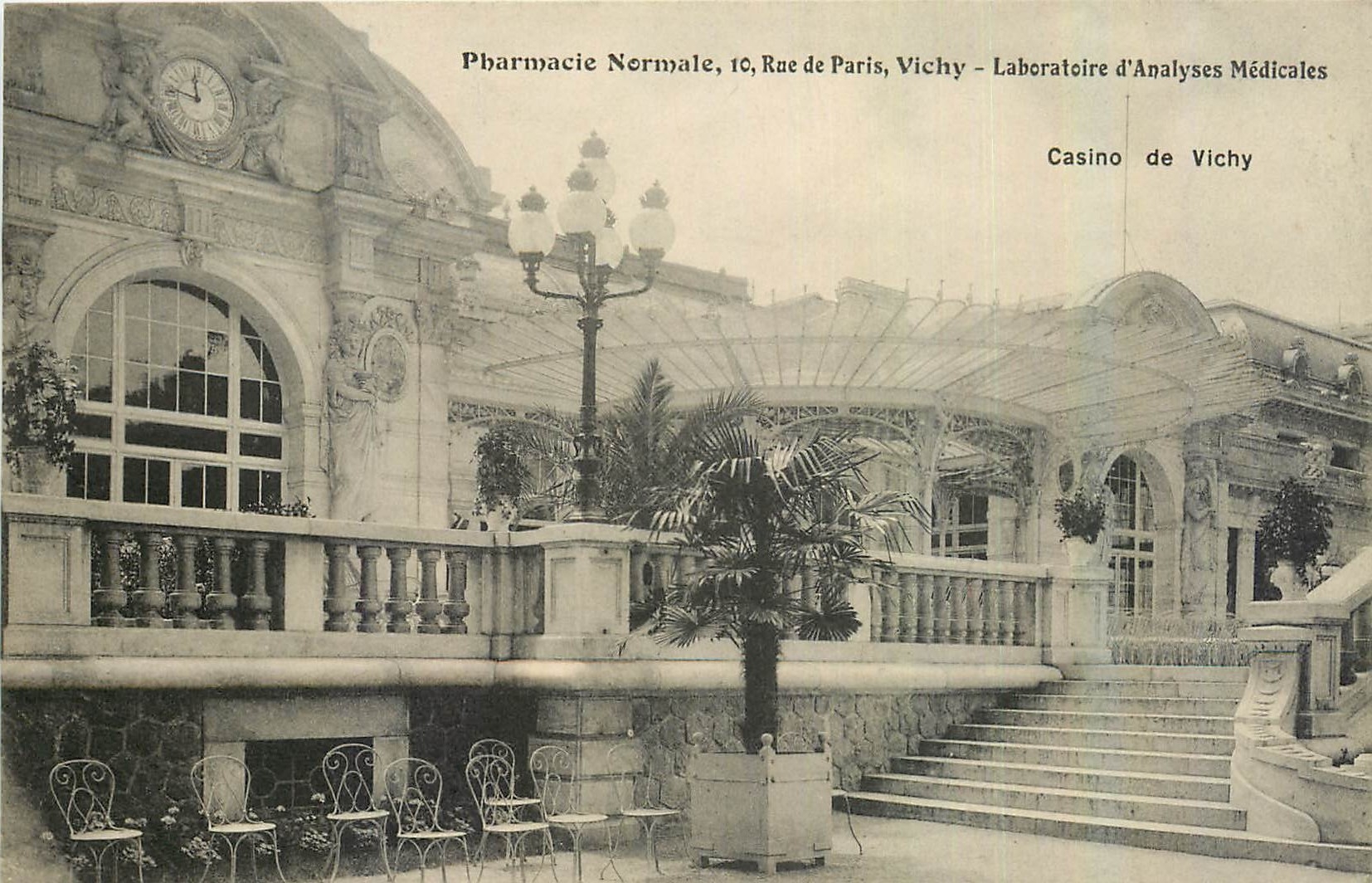 CPA Pharmacie Normale Rue de Paris Vichy Laboratoire d'Analyses medicales Casino de Vichy 