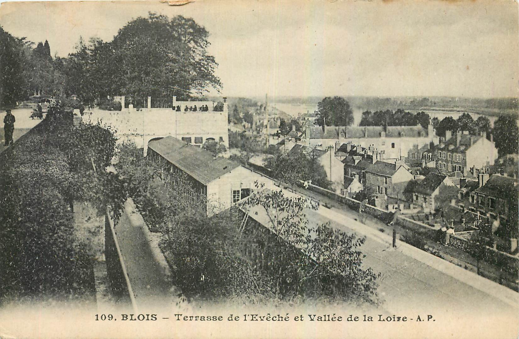 Blois — Terrasse des Bischofssitzes und Tal der Loire — A.P. Nr. 109