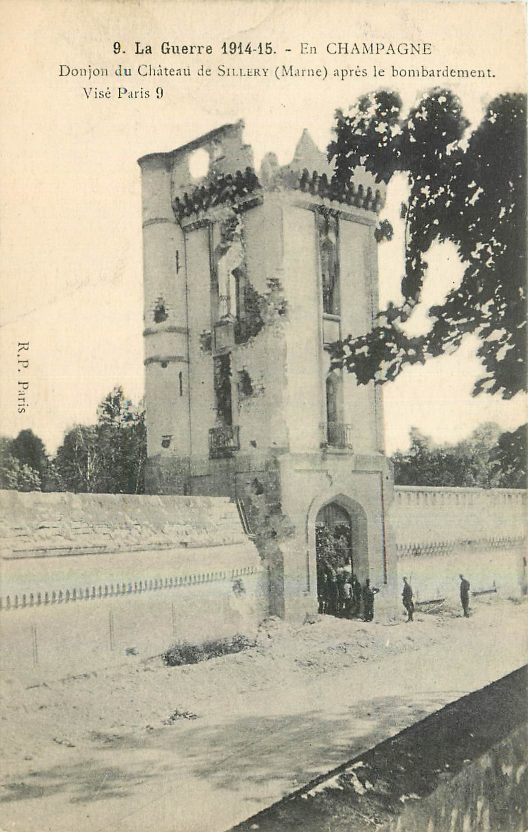 CPA La Guerre 1914 1915 En Champagne Donjon de Chateau de Sillery Marne apres le bombardement 