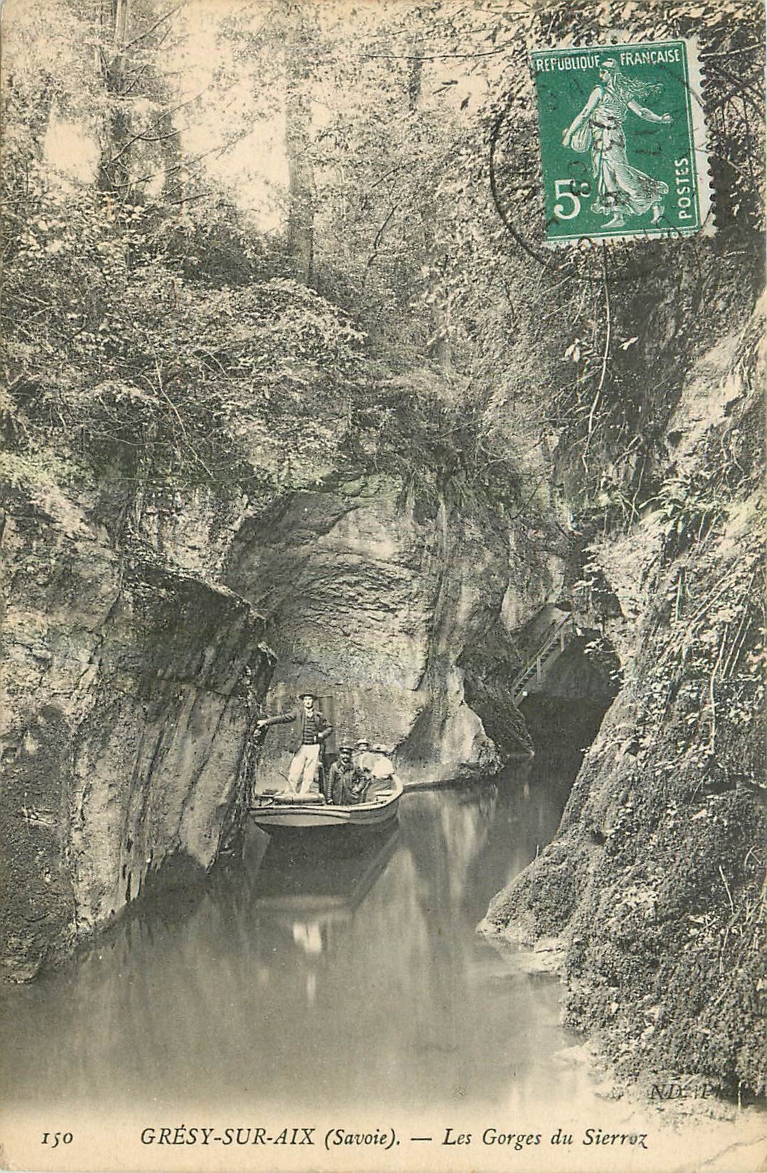 CPA Gresy sur Aix Savoie Les Gorges du Sierroz Bateau