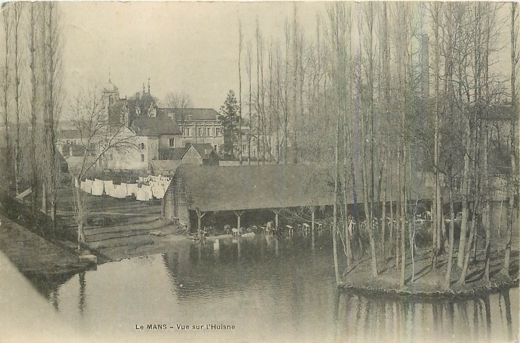 CPA Le Mans Vue sur l'Huisne Lavoir