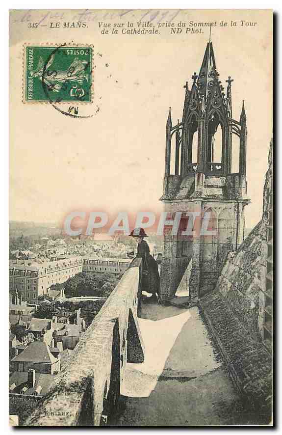 CPA Le Mans Vue sur la Ville prise du Sommer de la Tour de la Cathedrale 