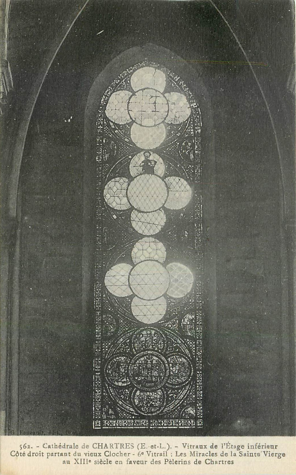Cathédrale de Chartres (E.-et-L.) — Vitrail de l'étage inférieur, côté droit du vieux clocher, au XIIIe siècle — Éditeur : L. Fontaine, n° 562