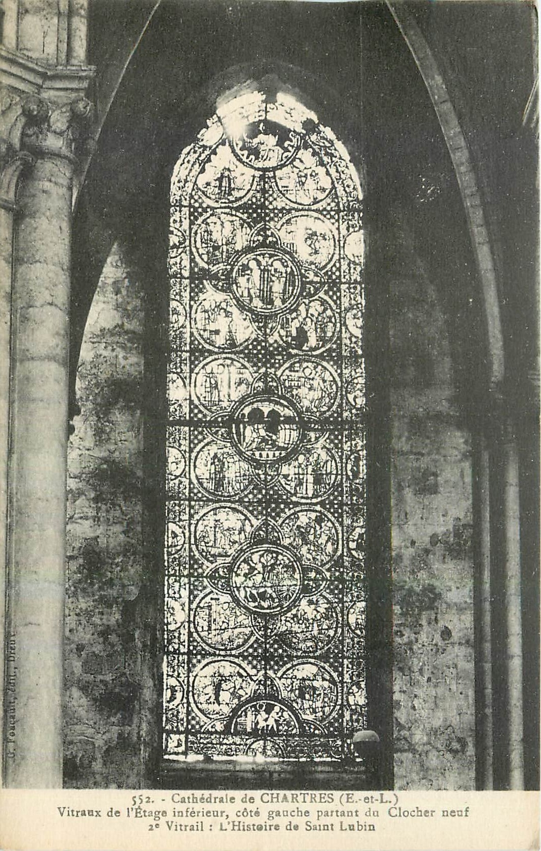 Cathédrale de Chartres — Vitrail de l'Étage inférieur, côté gauche du Clocher neuf : L'Histoire de Saint Lubin — E. et L. Foseau, Dijon