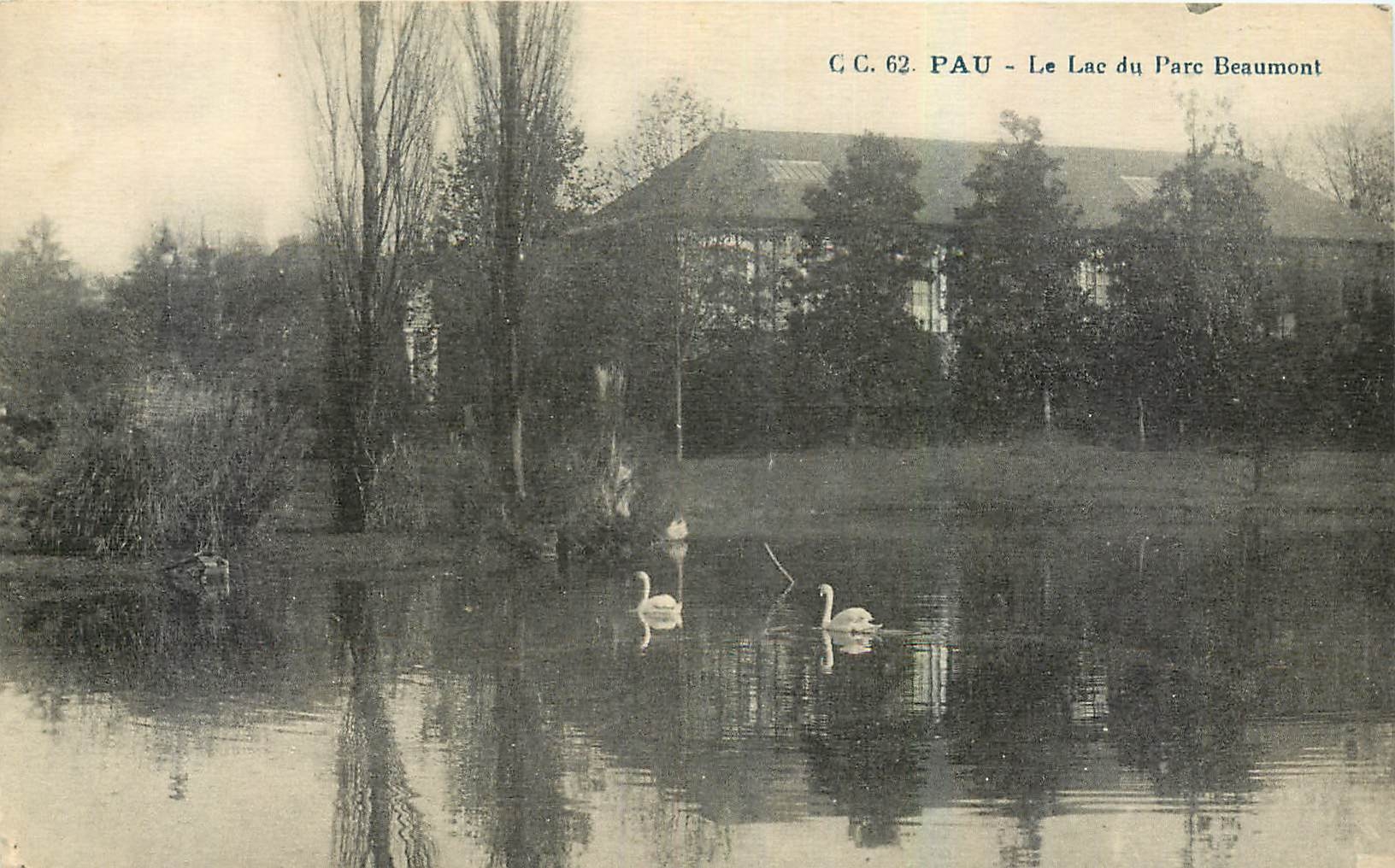CPA Pau Le Lac du Parc Beaumont 