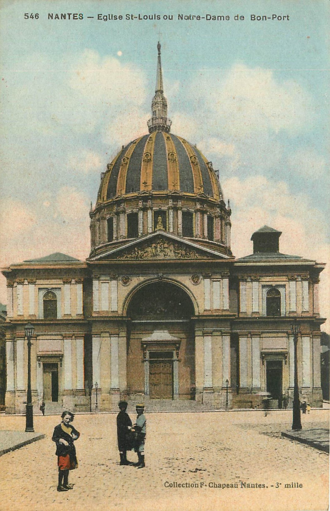 CPA Nantes Eglise St Louis ou Notre Dame de Bon Port 
