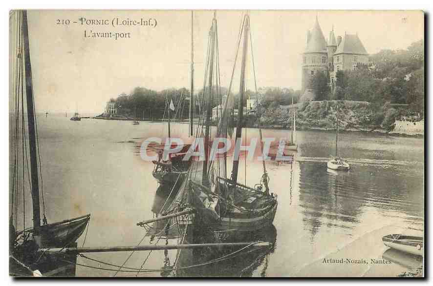 CPA Pornic Loire Inf L'avant port Bateaux