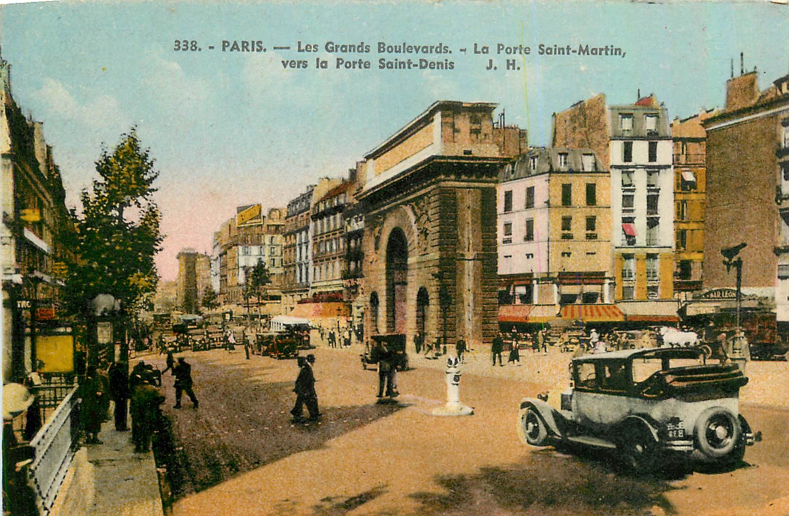 CPA Paris Les Grands Boulevards La Porte Saint Martin vers la Porte Saint Denis 