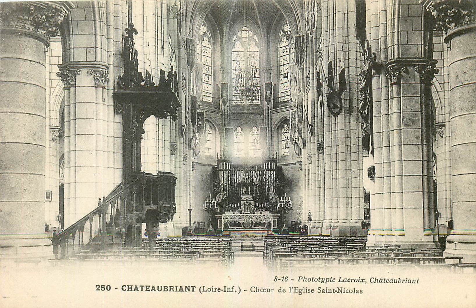 CPA Chateaubriant Loire Inf Choeur de l'Eglise Saint Nicolas 