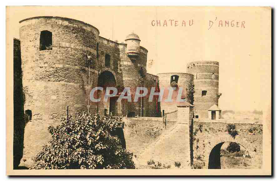 CPA Angers Maine et Loire l'Entre du chateau 