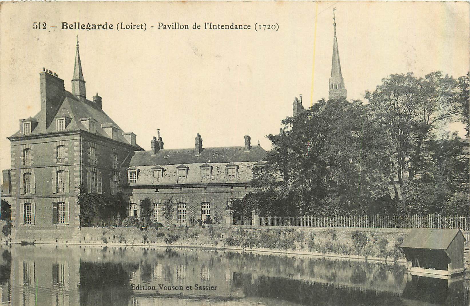CPA Bellegarde Loiret Pavillon de l'Intendance 