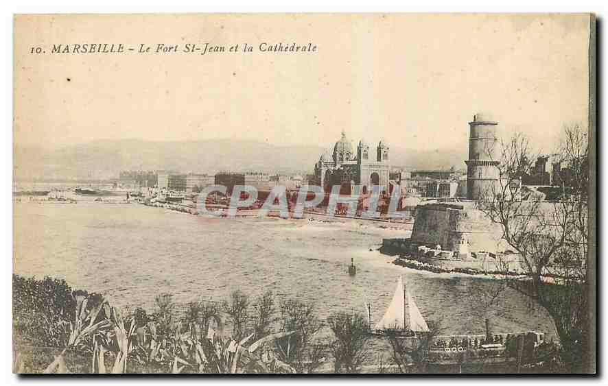 CPA Marseille Le Fort St Jean et la Cathedrale 