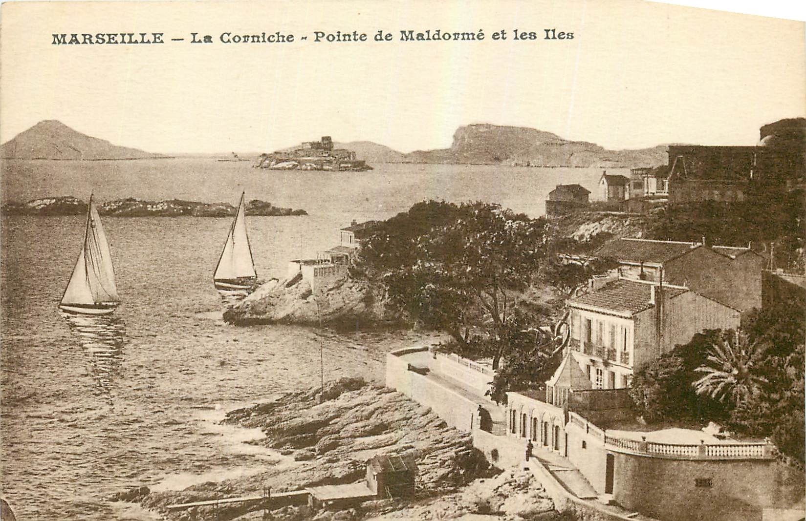 CPA Marseille La Corniche Pointe de Maldorme et les Iles 