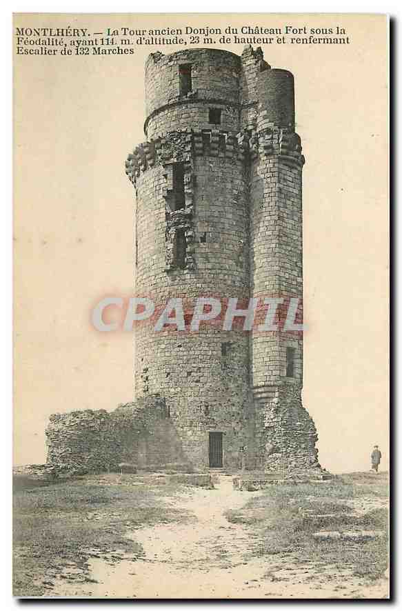 CPA Montlhery La Tour ancien Donjon du Chateau Fort sous la Feodalite 