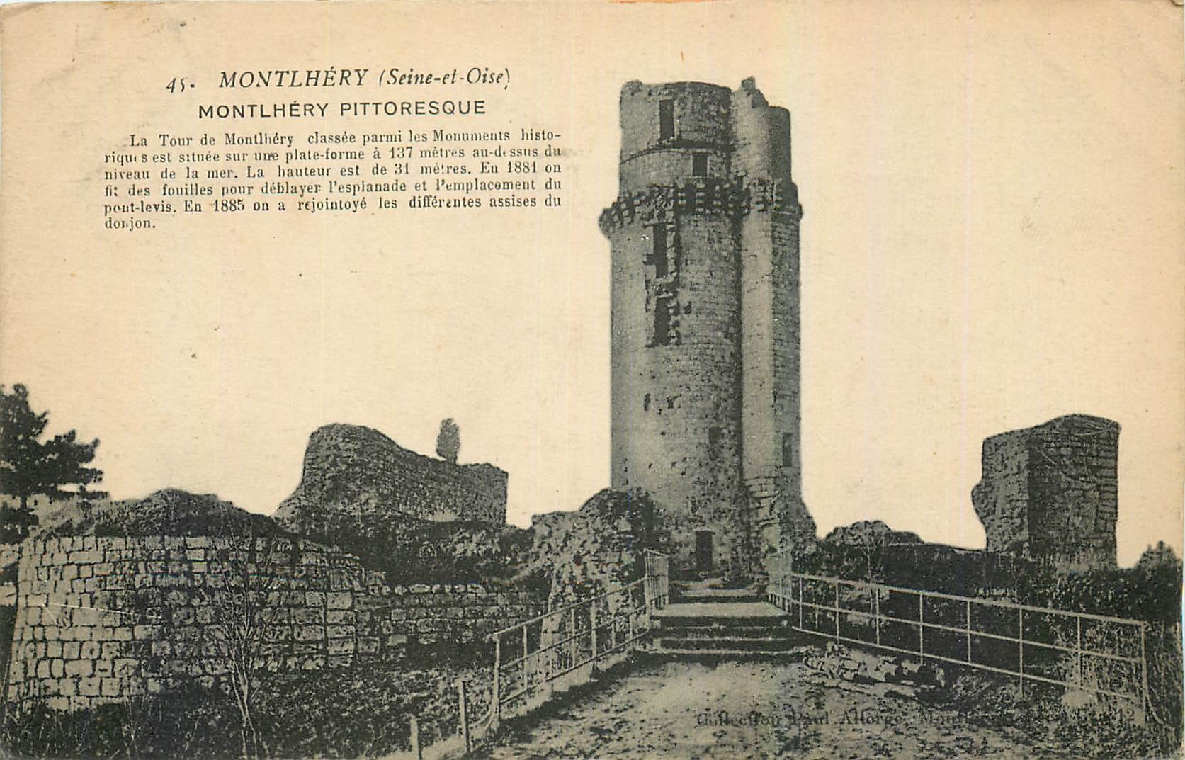 CPA Montlhery Seine et Oise Montlhery Pittoresque La tour de Montlhery 
