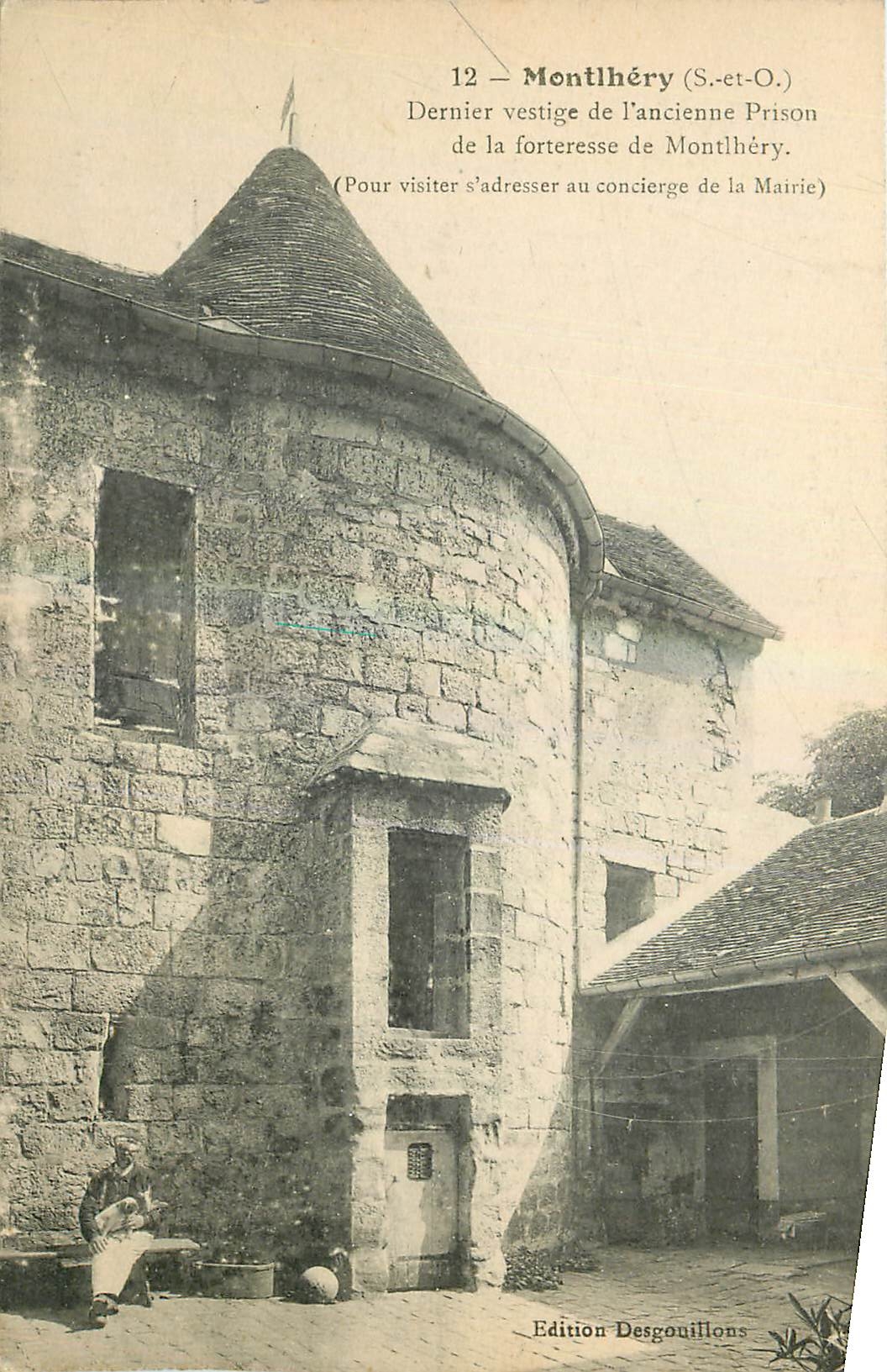 CPA Montlhery S et O Dernier vestige de l'ancienne Prison de la forteresse de Montlhery 