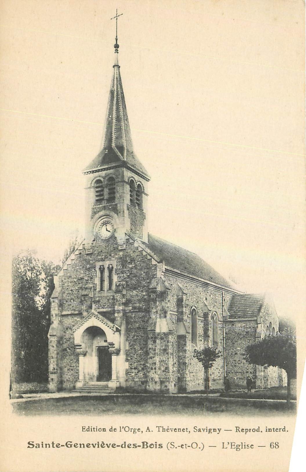 CPA Sainte Genevieve des Bois S et O l'Eglise 