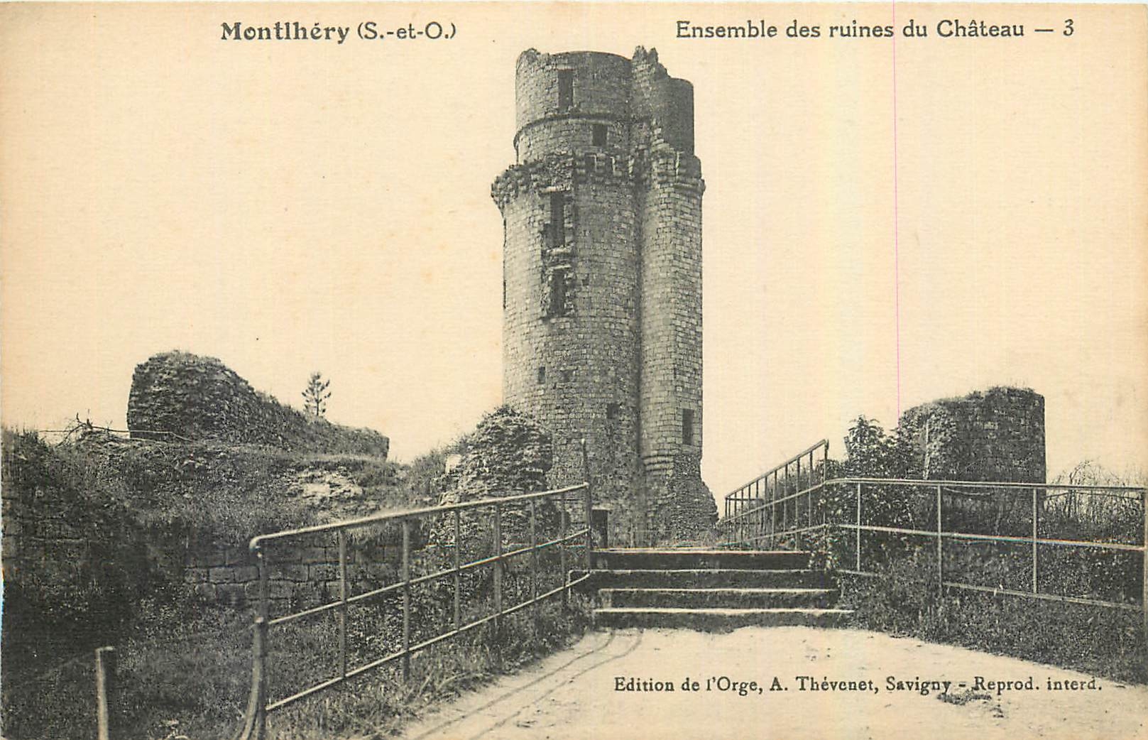 CPA Montlhery S et O Ensemble des ruines du Chateau 