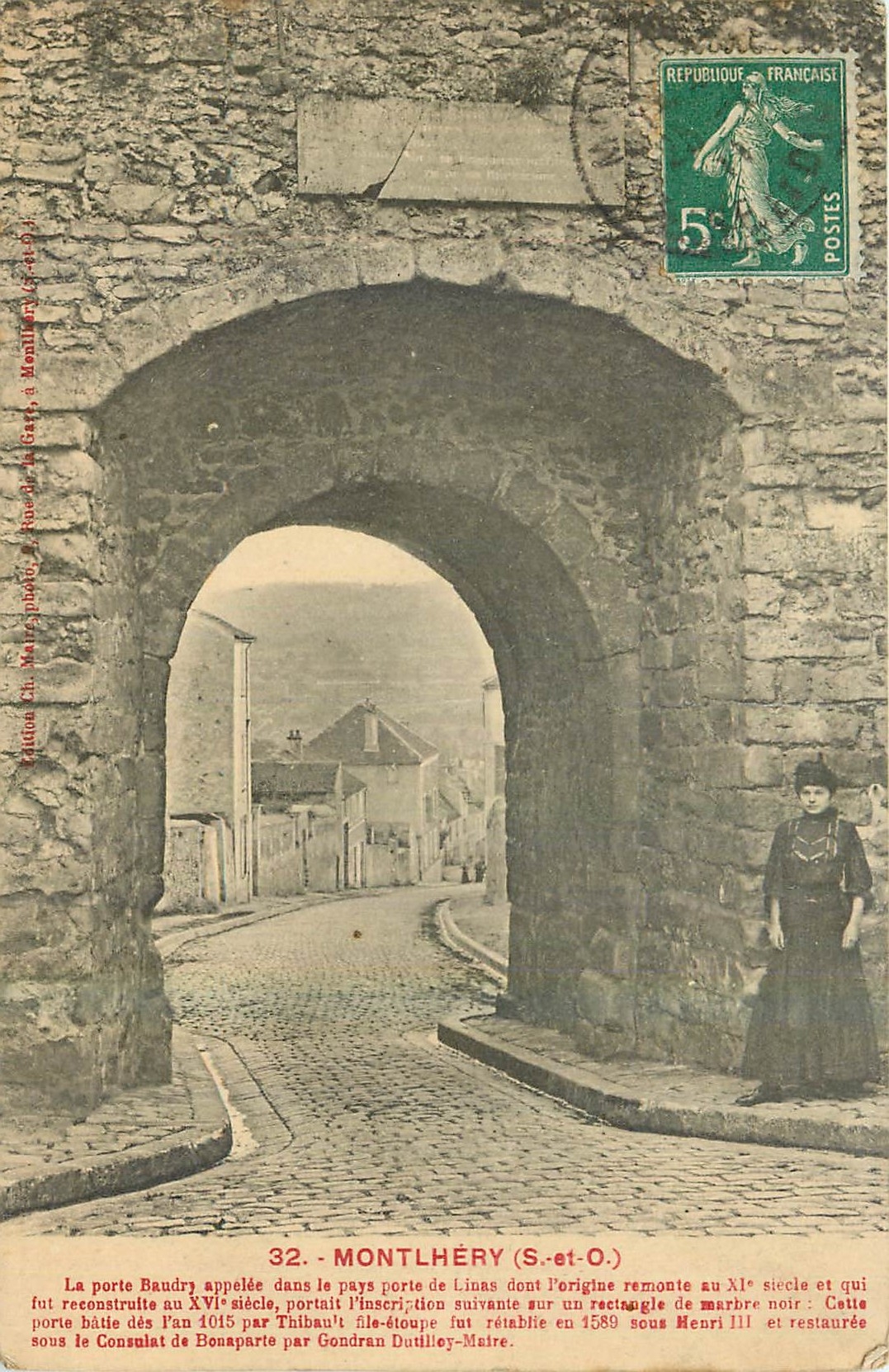 CPA Montlhery S et O la porte baudry 