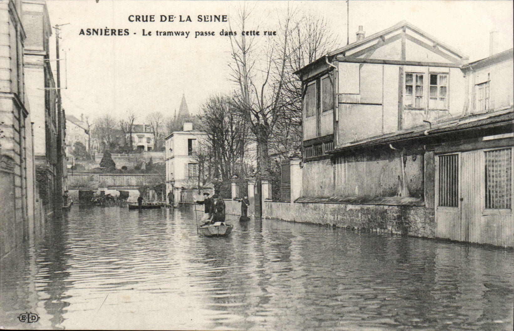 Crue de la Seine CPA Paris Inondation Asnieres Le tramway passe dans cette rue
