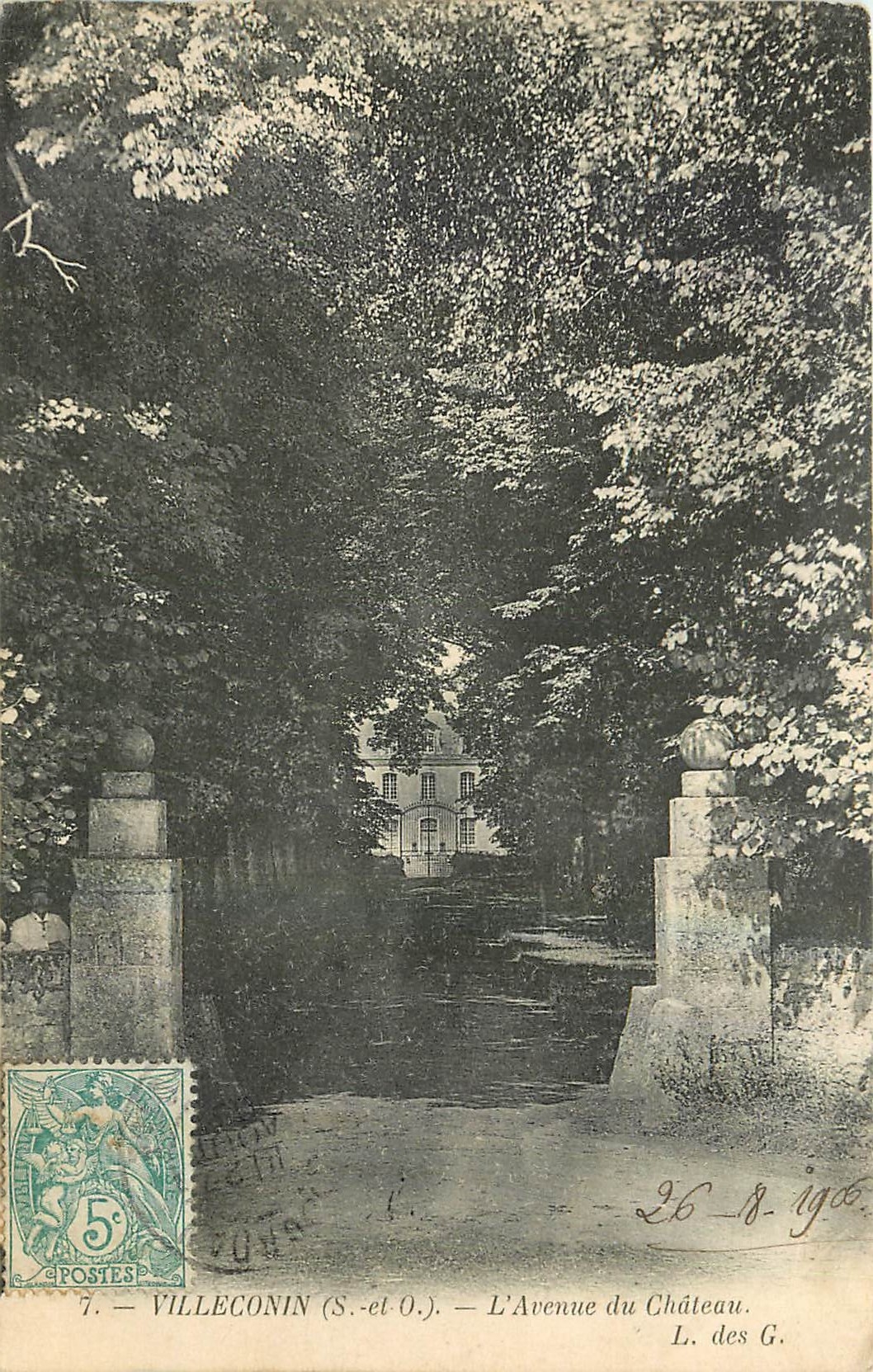 CPA Villenconin S et O l'Avenue du Chateau 