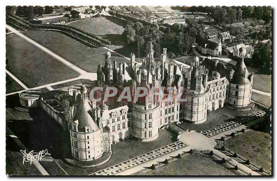 Château de Chambord (Loir-et-Cher) — Vue aérienne — Éditions GREFF, opérateur HENKARD