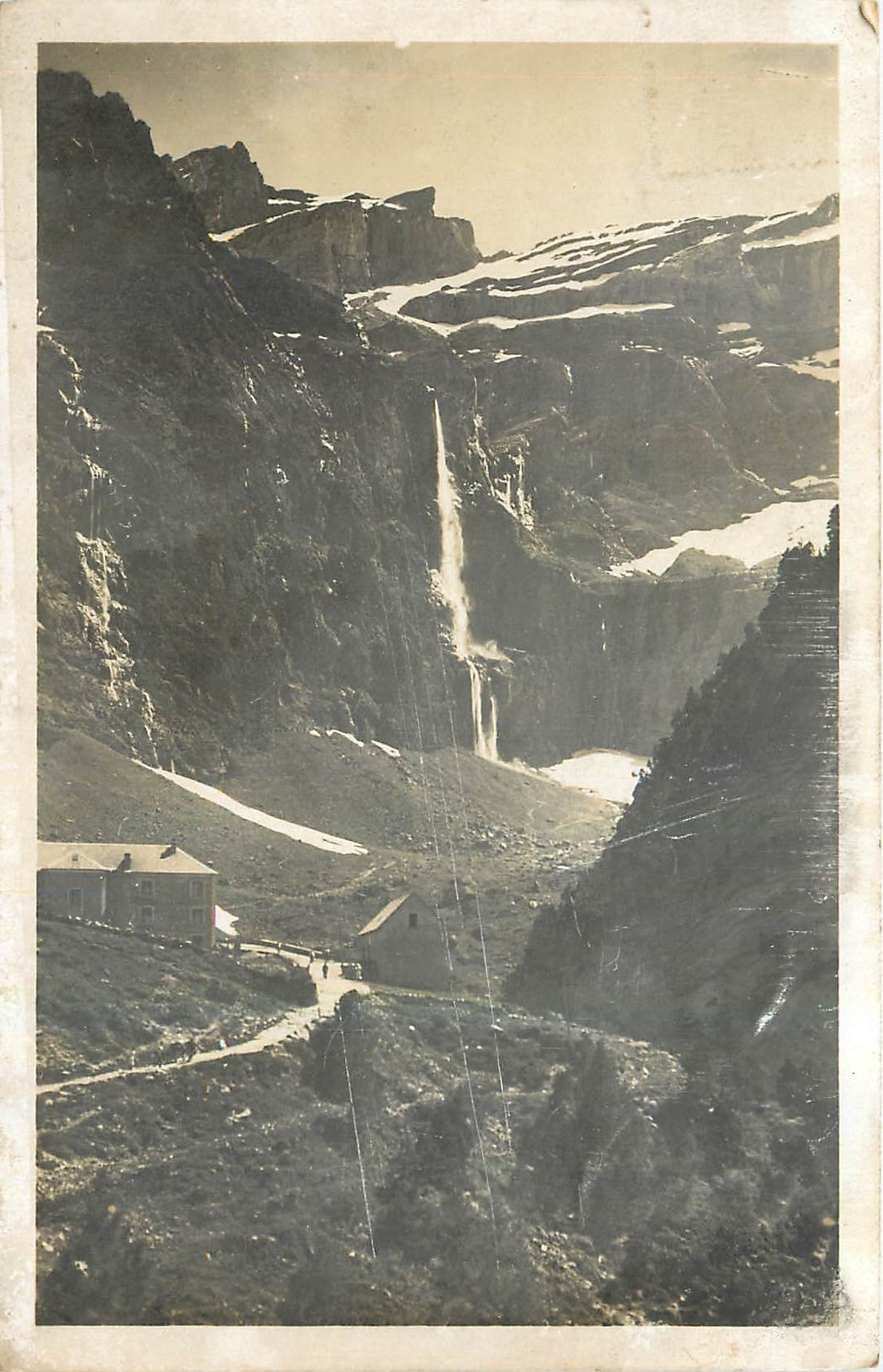CPA Gavarnie La Grande Cascade et l'Hotel du Cirque 
