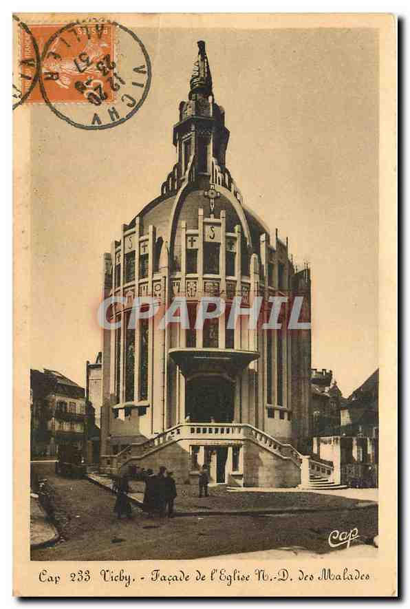 CPA Vichy Facade de l'Eglise N D de Malades 