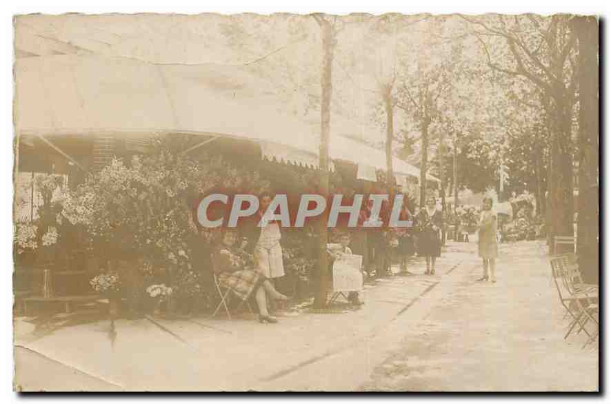 CARTE PHOTO Femmes Fleurs