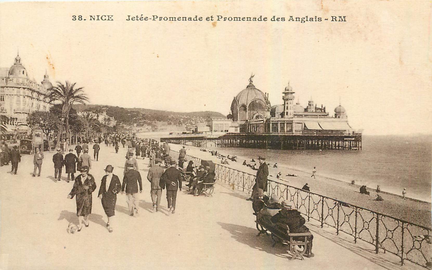 CPA Nice Jetee Promenade et Promenade des Anglais 