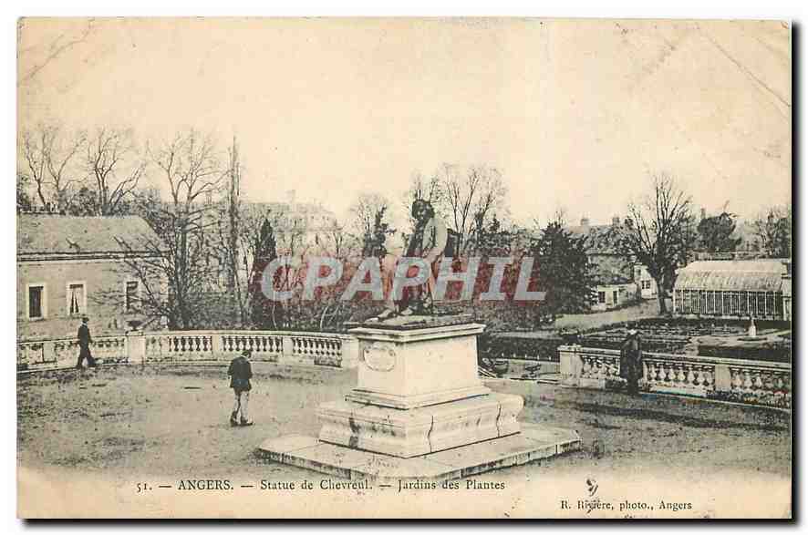 CPA Angers Statue de Chevreul Jardins des Plantes 