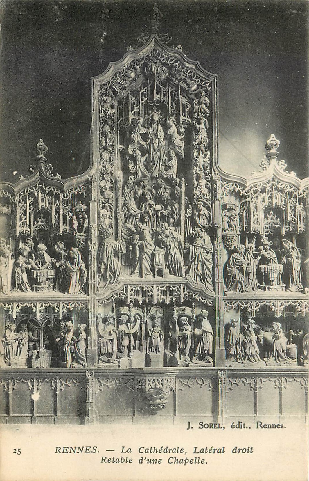 Rennes — Die Kathedrale, rechte Seite. Altar einer Kapelle — J. Sorel, Verlag, Rennes.