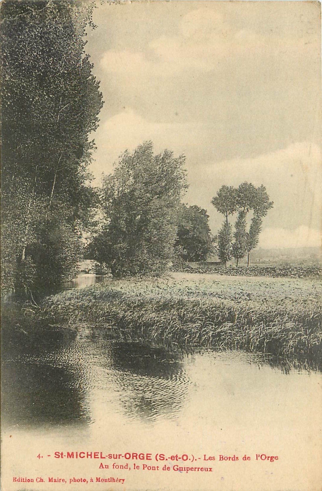CPA St Michel sur Orge S et O Les Bords de l'Orge Au fond le Pont 