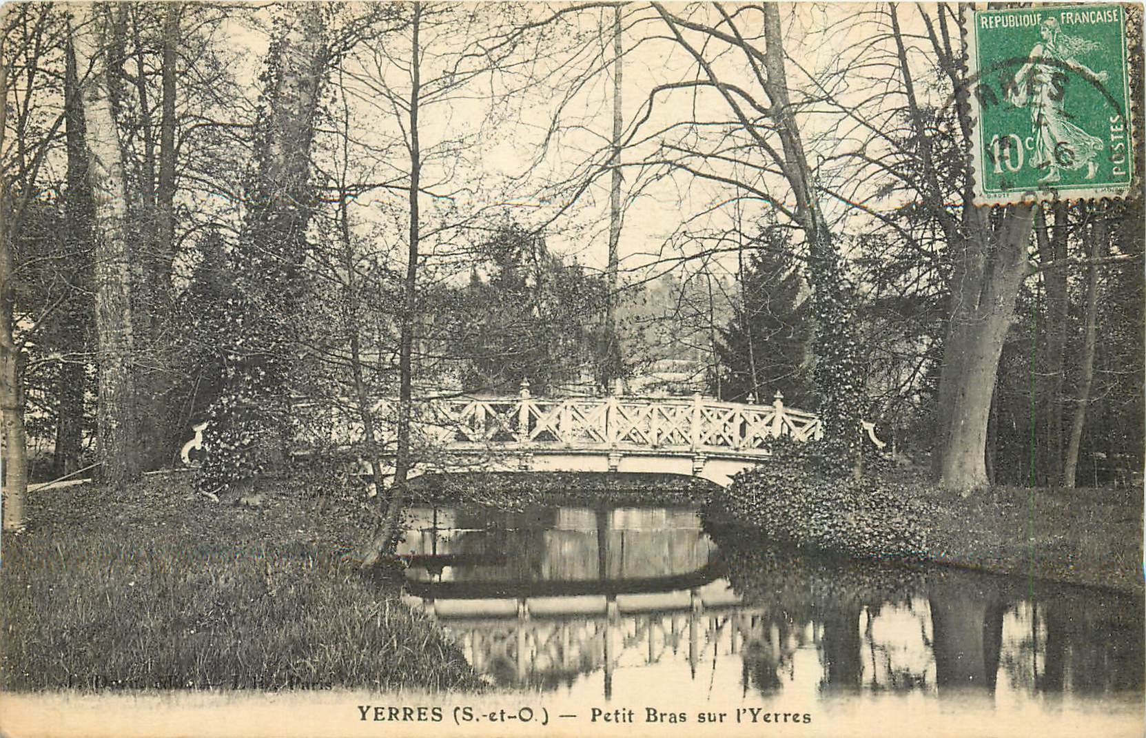 CPA Yerres S et O Petit Bras sur l'Yerres 