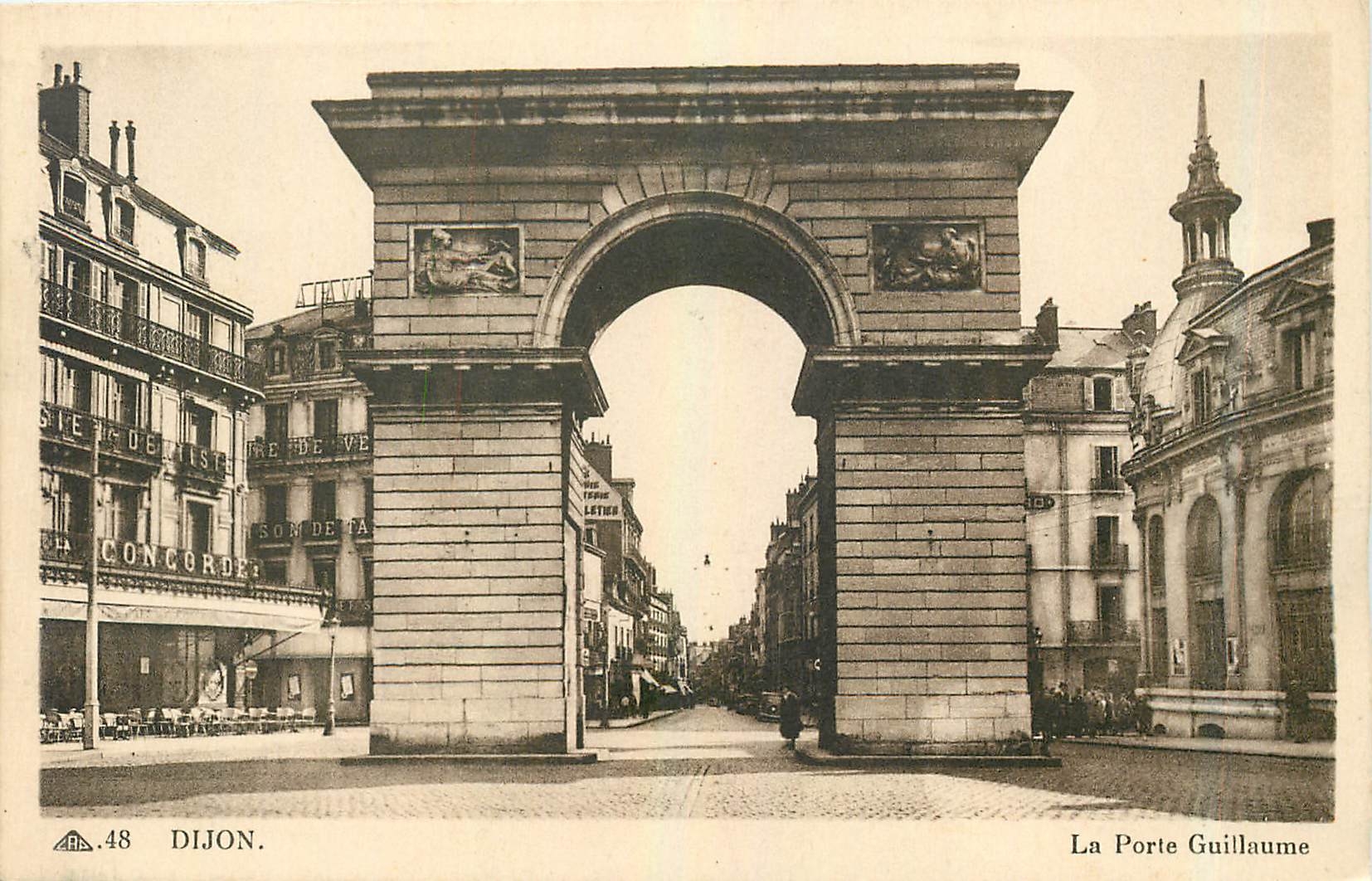 CPA Dijon La Porte Guillaume 