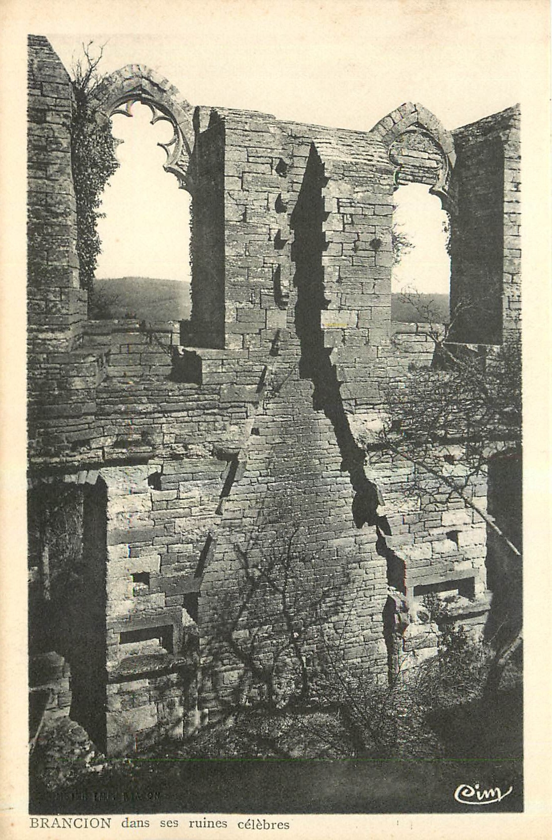 CPA Brancion dans ses ruines celebres 