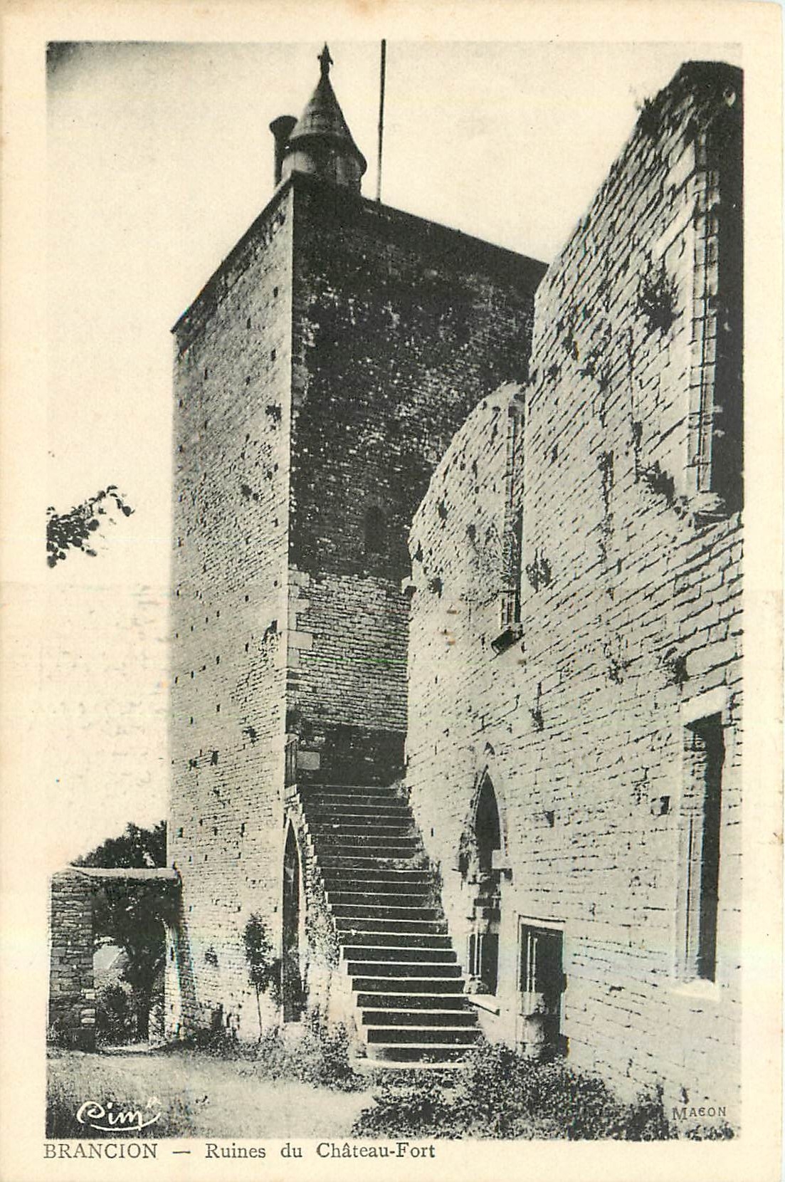 CPA Brancion Ruines du Chateau Fort 