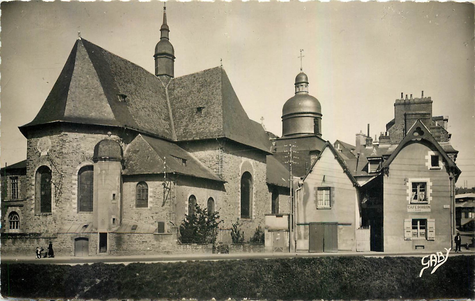 CPM Rennes I et V Abside de l'Eglise Saint Etienne 